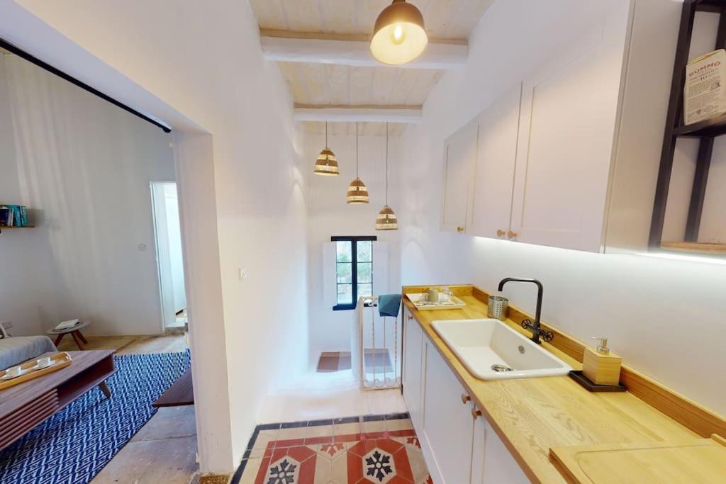 Narrow Street Suite Victoria Luaran gambar
